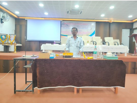 Shri Sudhakar Wankhade Conducting Session