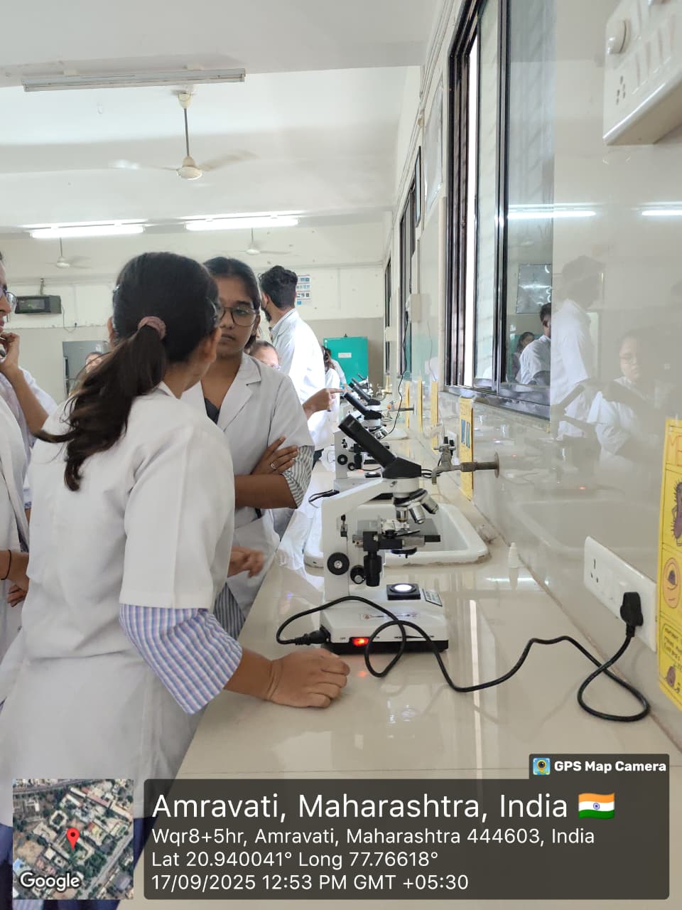 Into the lab into the Micro-World