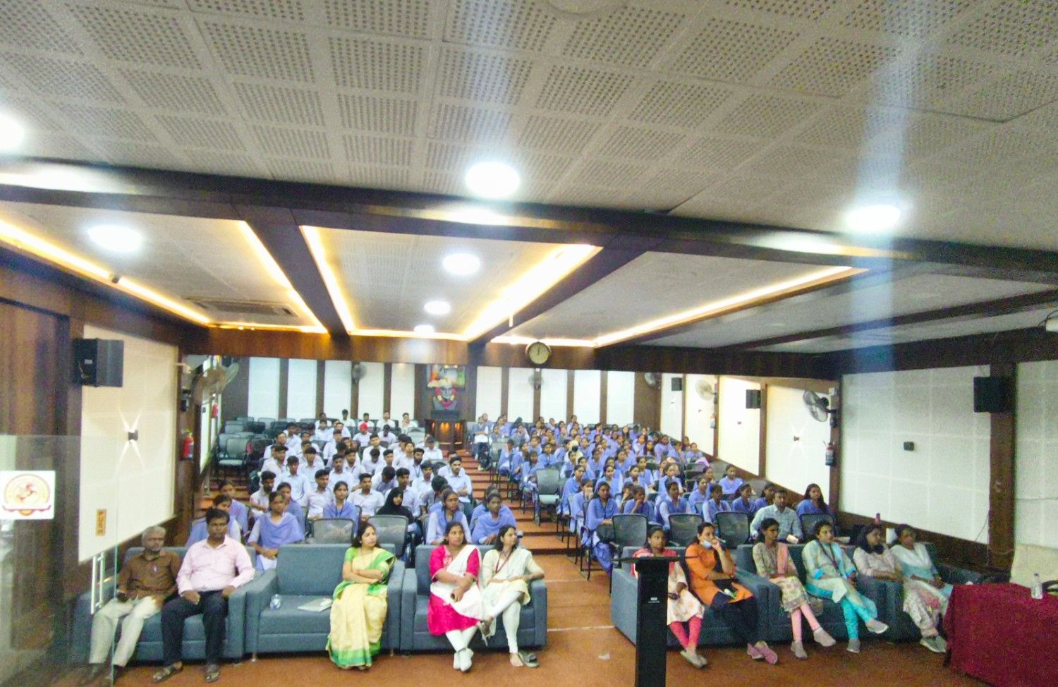 3_Active Participation of Students at large number.