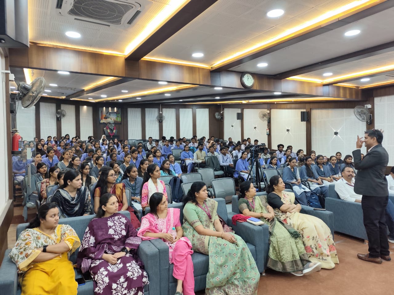 Bridging academic passion with career aspirations through research.