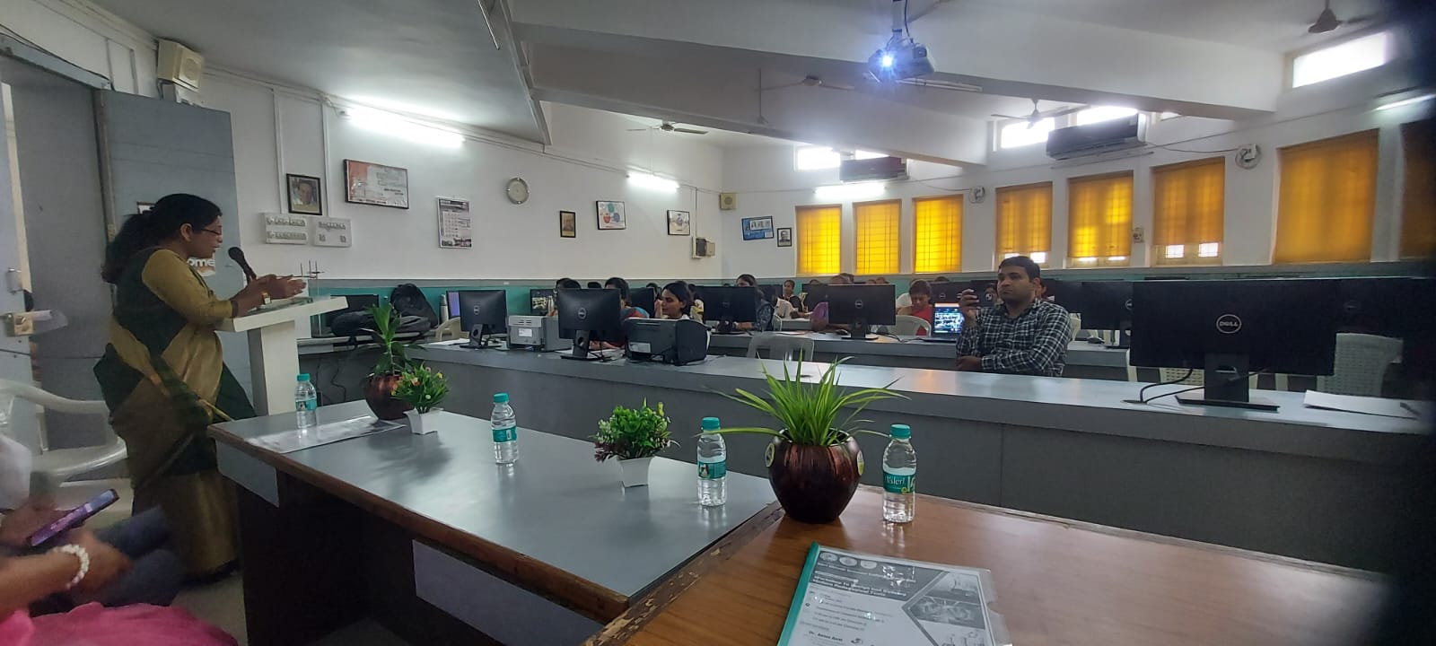 Dr. S.P.Ingole,IQAC coordinator addressing the workshop