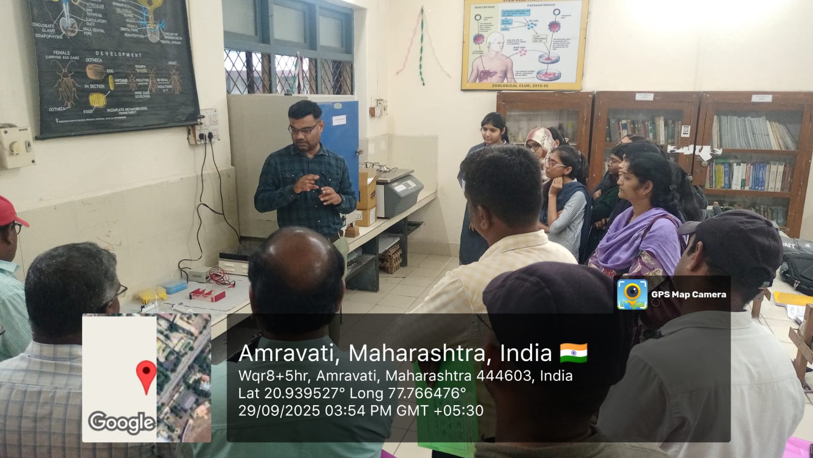 Demonstration session conducted by the expert.