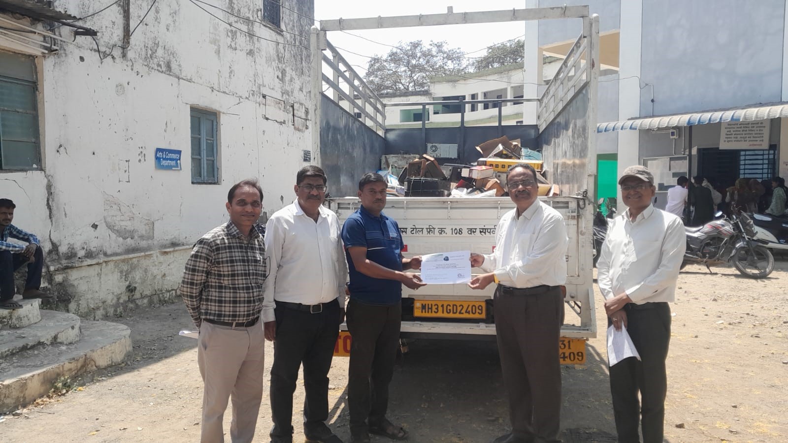 E-Waste collection drive at Shri R.R.Lahoti Science College Morshi