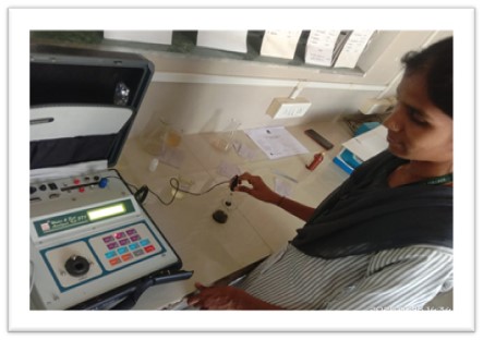 pH test by using digital pH meter