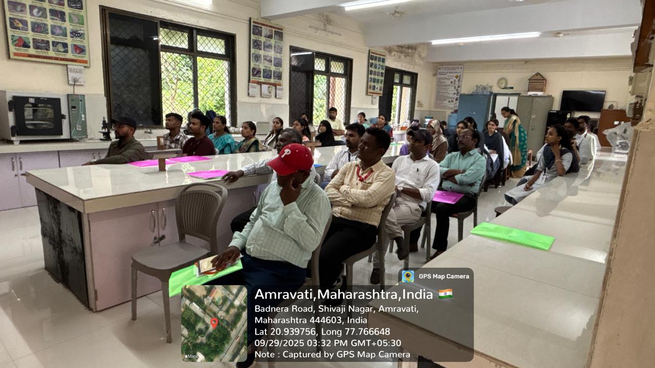 Non Teaching staff participants at inauguration of the workshop