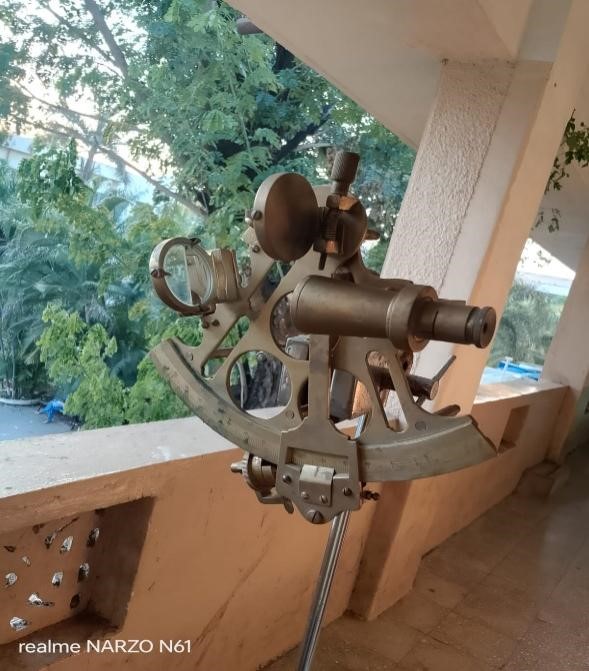 Sextant instrument use for measurement of plant height