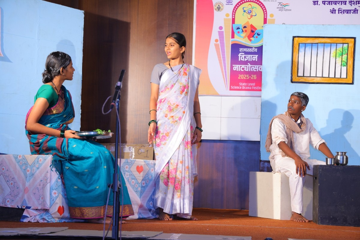 Best Actress: Ketaki Sunil Chavan, Shantiniketan Vidyamandir, Sangli